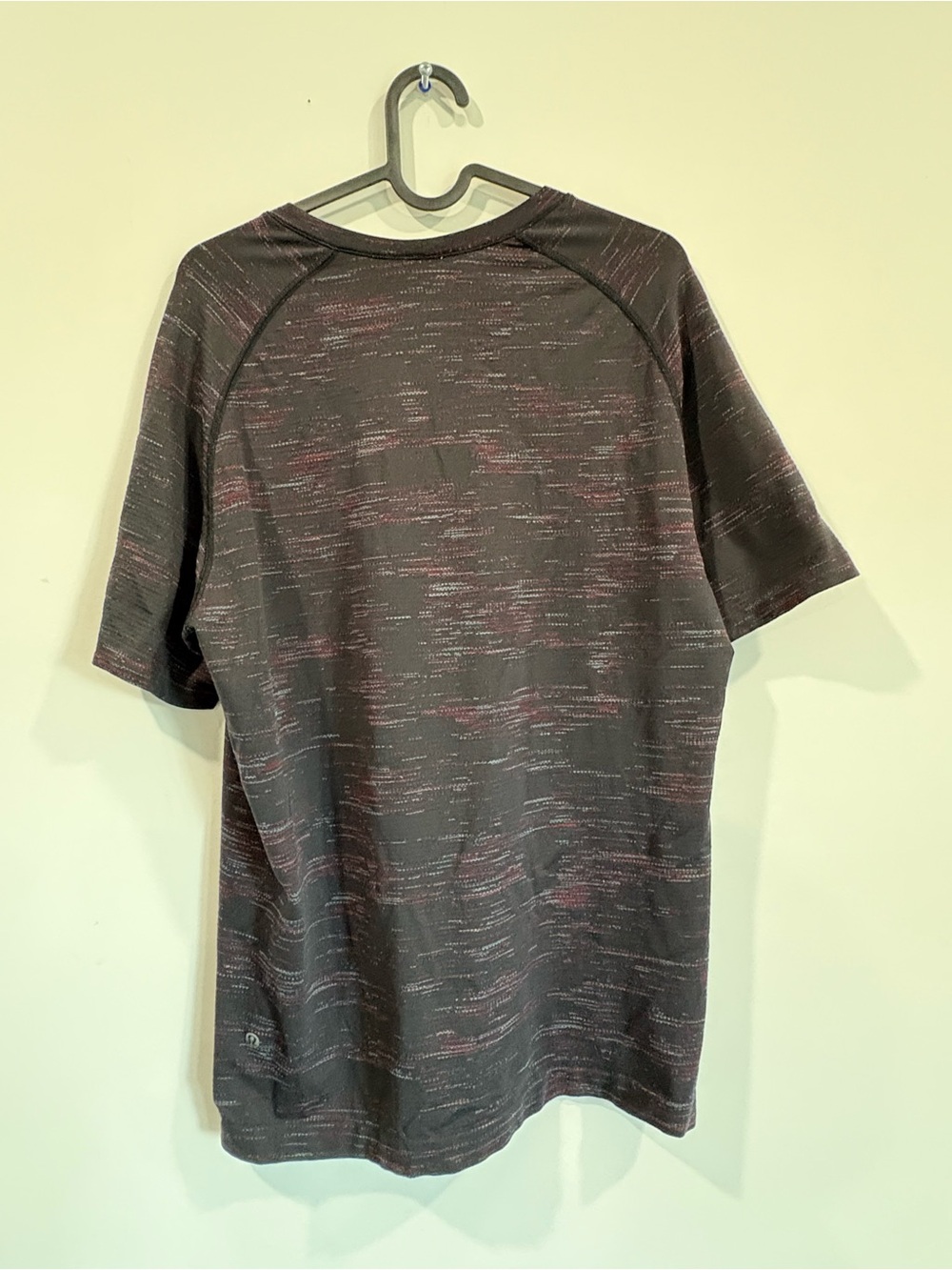 Lululemon Metal Vent Tech Short Sleeve 2.0 Silverescent Size - Picture 2 of 2